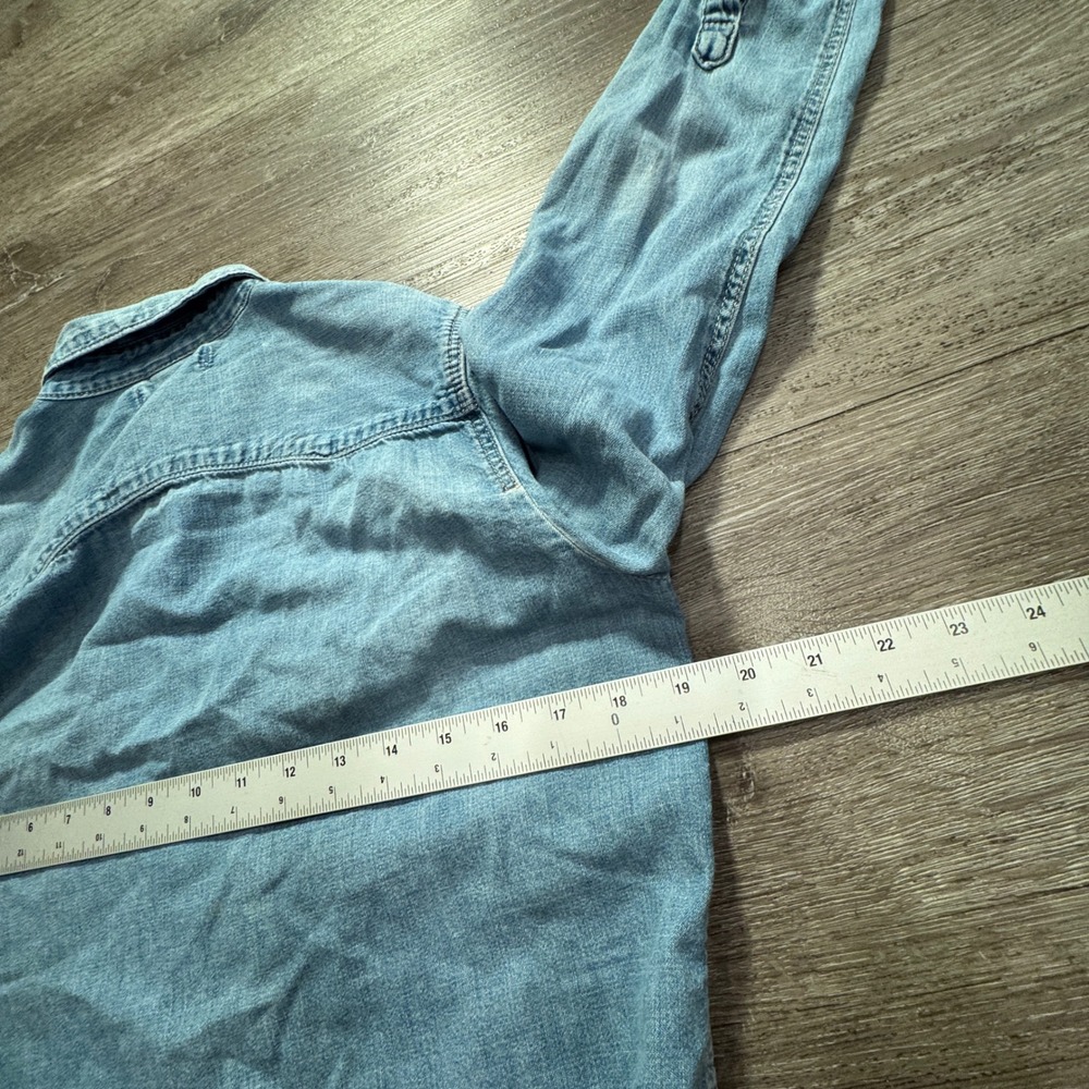 H&M LOGG Denim Shirt Womens 12 Blue Light Wash Cotton Western Pearl Snap Rodeo - Picture 9 of 10
